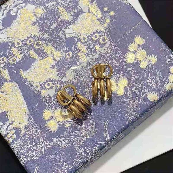 70% off outlet online new letter three claw stud s925 silver needle family fashion temperament earrings, Golden
70% off outlet online new letter three claw stud s925 silver needle family fashion temperament earrings, Golden