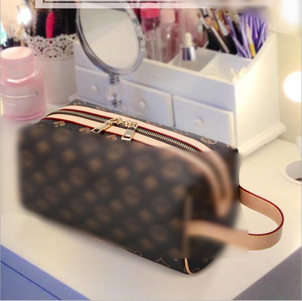 high-quality woman retro bags fashion luxury designer clutch female old flower bag cosmetic bale storage parcel convenient ladies handbag
high-quality woman retro bags fashion luxury designer clutch female old flower bag cosmetic bale storage parcel convenient ladies handbag