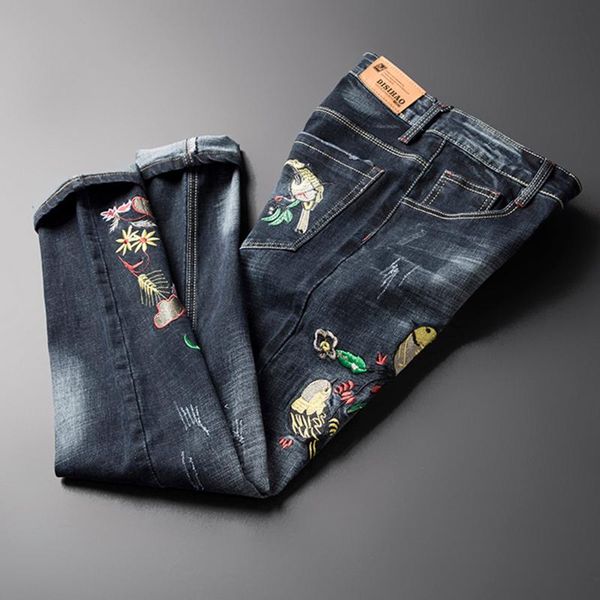 men's jeans realistic embroidery bird and flower pattern small foot mouth slim waist elastic denim trousers, Blue
men's jeans realistic embroidery bird and flower pattern small foot mouth slim waist elastic denim trousers, Blue