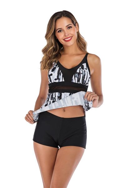 2021 mesh swimsuit women's new style printed stitching conservative split bikini four-corner swimsuit
2021 mesh swimsuit women's new style printed stitching conservative split bikini four-corner swimsuit