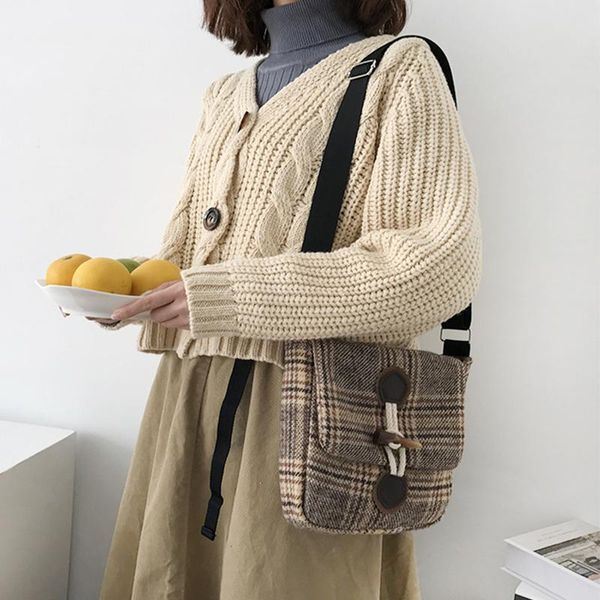 retro check pattern women bags 2021 autumn and winter new casual all-match shoulder bag horns clamshell female messenger bag
retro check pattern women bags 2021 autumn and winter new casual all-match shoulder bag horns clamshell female messenger bag