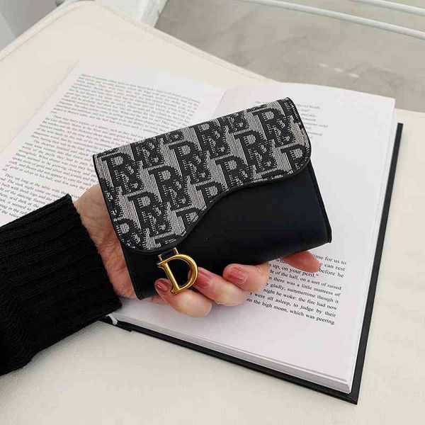 factory store 65% off clearance sale wallet women's mid long 2021 summer printing bag handbag holding wallet card cover, Red;black
factory store 65% off clearance sale wallet women's mid long 2021 summer printing bag handbag holding wallet card cover, Red;black