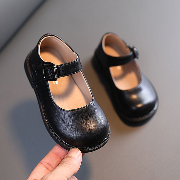 2021 spring new baby girls shoes genuine leather princess shoes comfortable soft casual infant shoes for girl black red
2021 spring new baby girls shoes genuine leather princess shoes comfortable soft casual infant shoes for girl black red