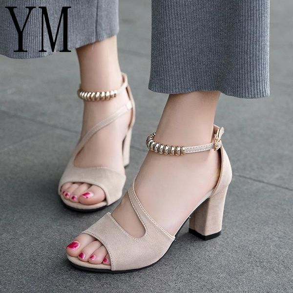 sandals big 40 spring fish mouth hollow roman thick with a word beaded high heels female summer, Black
sandals big 40 spring fish mouth hollow roman thick with a word beaded high heels female summer, Black