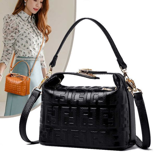 small square bag women's head leather fashion versatile women's leather shoulder bag embossed messenger bag bagszlyzly
small square bag women's head leather fashion versatile women's leather shoulder bag embossed messenger bag bagszlyzly