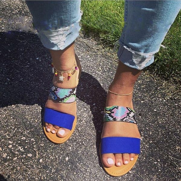 ladies 2021 summer new transparent european and american sandals colorful flat-bottomed ladies slippers, Black
ladies 2021 summer new transparent european and american sandals colorful flat-bottomed ladies slippers, Black
