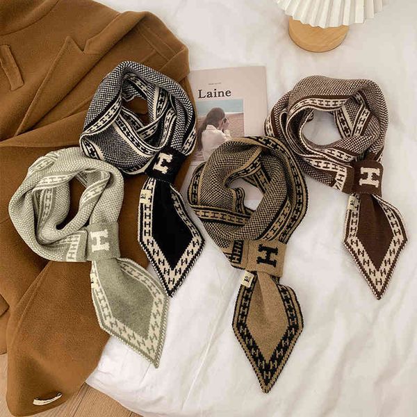 design letter h long knitted little lazy autumn and winter wool korean version thickened warm neck protection net red scarf female, Blue;gray
design letter h long knitted little lazy autumn and winter wool korean version thickened warm neck protection net red scarf female, Blue;gray