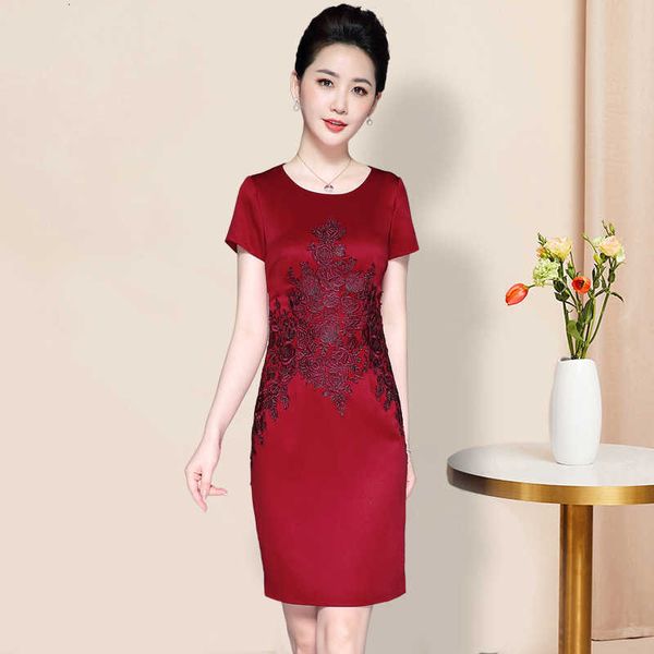 luxury evening dress 2021 short sleeve embroidered 's wedding banquet slim fitting high-grade medium and long skirt, Black;gray
luxury evening dress 2021 short sleeve embroidered 's wedding banquet slim fitting high-grade medium and long skirt, Black;gray