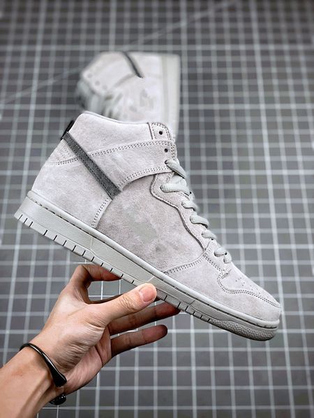 skateboard shoes sb dunks high pro grey first layer cowhide suede leather shoes outdoor running trainers in shoebox fast delivery eu36-46
skateboard shoes sb dunks high pro grey first layer cowhide suede leather shoes outdoor running trainers in shoebox fast delivery eu36-46