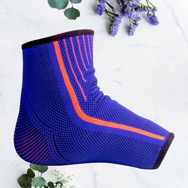 1pc outdoor sports knitted ankle protector elastic ankle brace anti-sprain foot protective gear for adults (size), Blue;black
1pc outdoor sports knitted ankle protector elastic ankle brace anti-sprain foot protective gear for adults (size), Blue;black