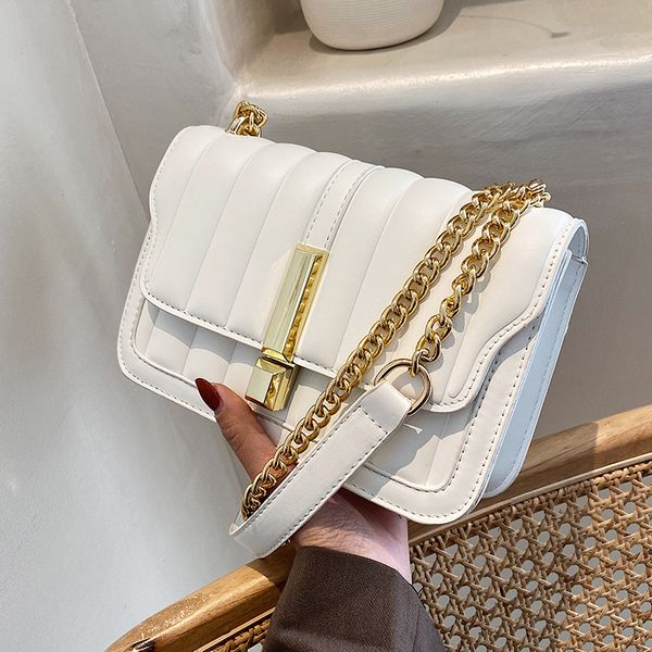 niche design popular chain handbag new fashion high-end shoulder square messenger underarm dual-use bag width: 22cm c0225
niche design popular chain handbag new fashion high-end shoulder square messenger underarm dual-use bag width: 22cm c0225