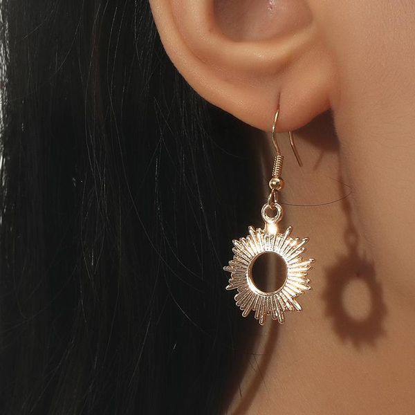 dangle & chandelier fashion trend gold color sunflower drop earrings for women geometric metal hollow trendy jewelry gifts, Silver
dangle & chandelier fashion trend gold color sunflower drop earrings for women geometric metal hollow trendy jewelry gifts, Silver
