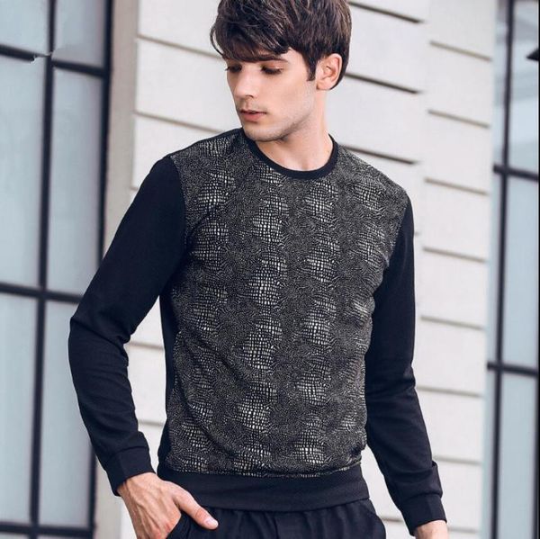 men's t-shirts 2021 autumn winter fashion gold stamping splicing t-shirt slim long-sleeve plus size stage singer costumes, White;black
men's t-shirts 2021 autumn winter fashion gold stamping splicing t-shirt slim long-sleeve plus size stage singer costumes, White;black