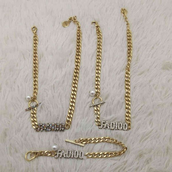 70% off fashion light luxury texture necklace bracelet hip hop men's and women's common simple advanced letter cd, Silver
70% off fashion light luxury texture necklace bracelet hip hop men's and women's common simple advanced letter cd, Silver
