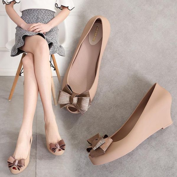 2021 summer fashion korean style women jelly sandals women's bowknot slope heel plastic waterproof rain shoes lady beach sandals, Black
2021 summer fashion korean style women jelly sandals women's bowknot slope heel plastic waterproof rain shoes lady beach sandals, Black