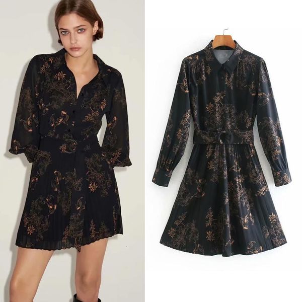 2021 new elegant autumn ladies blet with fashion floral printed turn-down collar female vestidos long sleeves outwear rs9r, Black;gray
2021 new elegant autumn ladies blet with fashion floral printed turn-down collar female vestidos long sleeves outwear rs9r, Black;gray