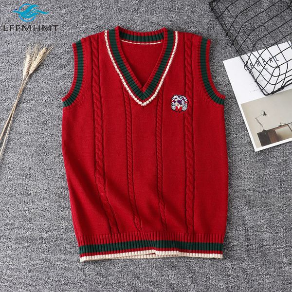 2021 new women christmas style v-neck sleeveless vest striped pattern couple knitted sweater lady winter fall pullover waistcoat knitwear 9p, White
2021 new women christmas style v-neck sleeveless vest striped pattern couple knitted sweater lady winter fall pullover waistcoat knitwear 9p, White