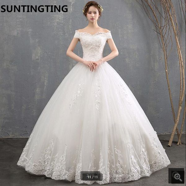 2021 new arrival white tulle ball gown vintage off the shoulder wedding dress beaded lace appliques v neck princess puffy corset bridal gown
2021 new arrival white tulle ball gown vintage off the shoulder wedding dress beaded lace appliques v neck princess puffy corset bridal gown