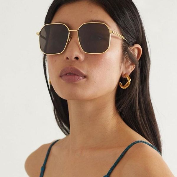 sunglasses square metal frame women fashion style brwon lens lady eyewear, White;black
sunglasses square metal frame women fashion style brwon lens lady eyewear, White;black
