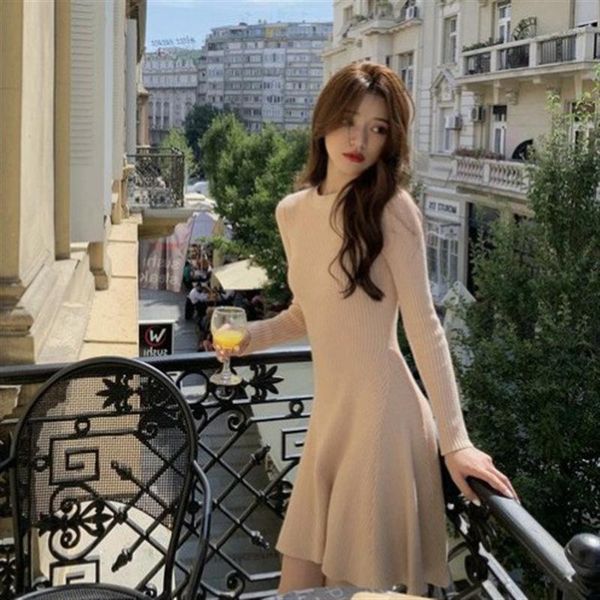 casual dresses knitted dress women's waist is slim in autumn and bottom shirt skirt worn inside woman red, Black;gray
casual dresses knitted dress women's waist is slim in autumn and bottom shirt skirt worn inside woman red, Black;gray