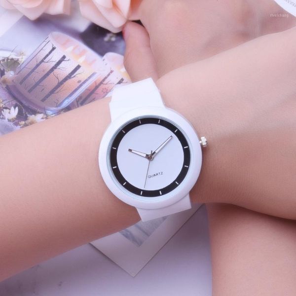 wristwatches fashion watch luxury men's watches business steel quartz wife gift men clock women's sale calendar 2021, Slivery;brown
wristwatches fashion watch luxury men's watches business steel quartz wife gift men clock women's sale calendar 2021, Slivery;brown