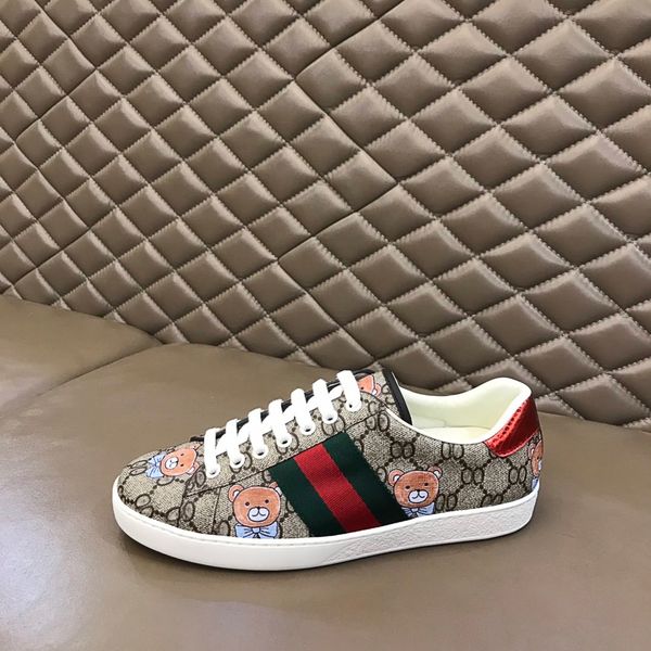 luxury designer couple shoes sneaker mens women low ace sneakers fashion real leather trainers for couple designer casual with shoes & box, Black
luxury designer couple shoes sneaker mens women low ace sneakers fashion real leather trainers for couple designer casual with shoes & box, Black
