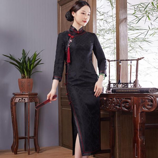 ethnic clothing winter silk watered gauze long-sleeved long in the republic of china wind restoring ancient ways ms qipao dress, Red
ethnic clothing winter silk watered gauze long-sleeved long in the republic of china wind restoring ancient ways ms qipao dress, Red