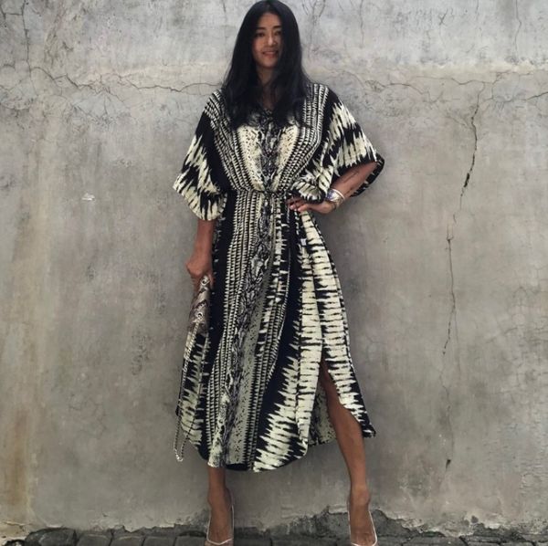 New Swimsuit Cover Up Kaftan Beach Outings 2021 Bath Female Summer Women Rayon Flower Serpentine Robes Dot Cotton Robe De V7fi, Black;gray
New Swimsuit Cover Up Kaftan Beach Outings 2021 Bath Female Summer Women Rayon Flower Serpentine Robes Dot Cotton Robe De V7fi, Black;gray
