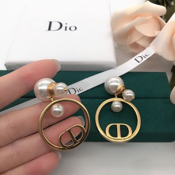 backs earrings d family 21 front and rear letter size pearl exaggerated circle s925 silver needle, White
backs earrings d family 21 front and rear letter size pearl exaggerated circle s925 silver needle, White