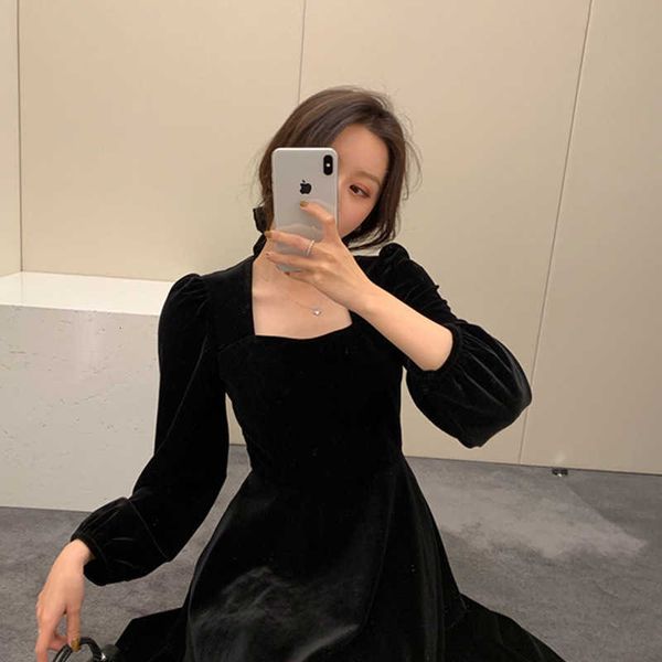spring and autumn korean style golden veet dr's french temperament long sleeve square collar with small black skirt, Black;gray
spring and autumn korean style golden veet dr's french temperament long sleeve square collar with small black skirt, Black;gray