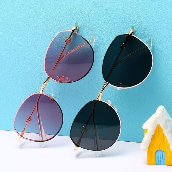 sunglasses fashion kids polarized girls retro eyeglasses boys alloy safe frame glasses children shades uv400 with case, Blue
sunglasses fashion kids polarized girls retro eyeglasses boys alloy safe frame glasses children shades uv400 with case, Blue