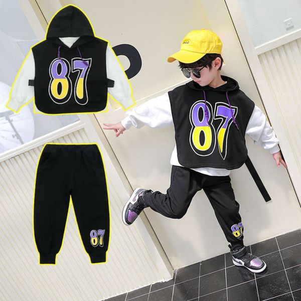 wear sweater 2020 new boys' korean suit sports handsome children's foreign style spring and autumn fashion, White
wear sweater 2020 new boys' korean suit sports handsome children's foreign style spring and autumn fashion, White