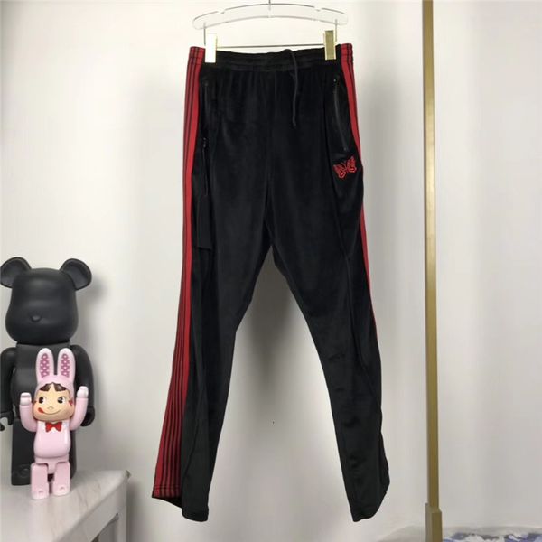 new 2021 20fw embroidery men women butterfly striped joggers veet needles pants awge sweatpants 789a yjym, Black
new 2021 20fw embroidery men women butterfly striped joggers veet needles pants awge sweatpants 789a yjym, Black