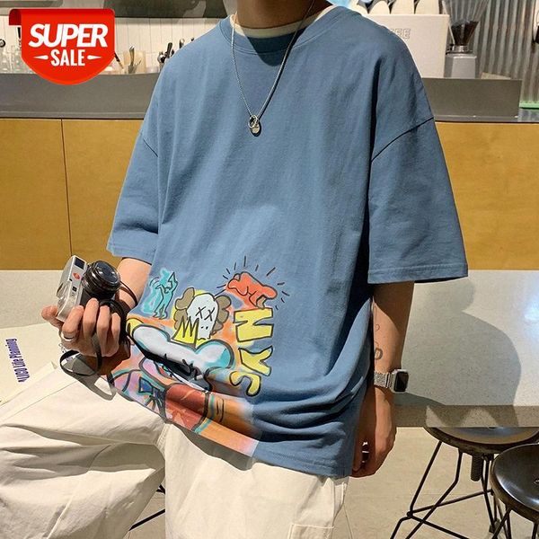 kawas doll short-sleeved t-shirt male graffiti printing couple half-sleeved net red super fire small shirt #uh89, White;black
kawas doll short-sleeved t-shirt male graffiti printing couple half-sleeved net red super fire small shirt #uh89, White;black