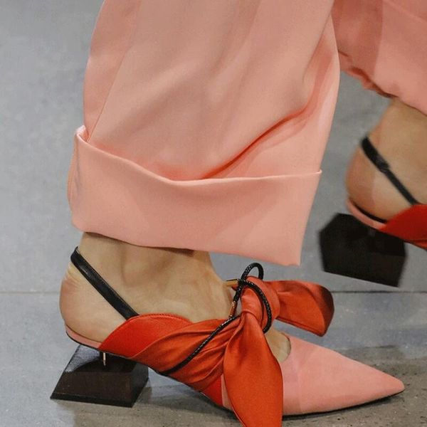 dress shoes runway big bowtie bandage back strap pointed toe pumps irregular block strange heels summer sandals banquet, Black
dress shoes runway big bowtie bandage back strap pointed toe pumps irregular block strange heels summer sandals banquet, Black