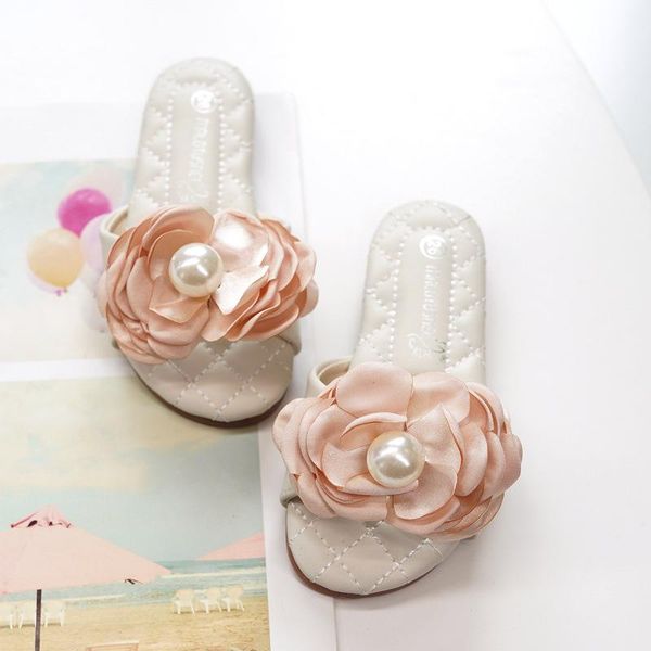 slipper sweet flower girls slippers pearl girl princess shoes kids home summer beach open toe children pantuflas, Black;grey
slipper sweet flower girls slippers pearl girl princess shoes kids home summer beach open toe children pantuflas, Black;grey