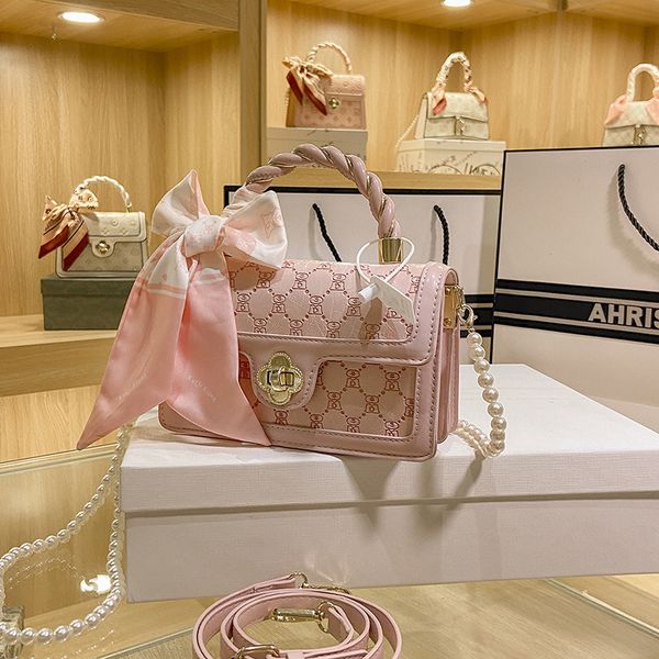 luxury handbags hong kong one shoulder soft leather 2021 new summer embossed pink small square portable messenger bag female
luxury handbags hong kong one shoulder soft leather 2021 new summer embossed pink small square portable messenger bag female