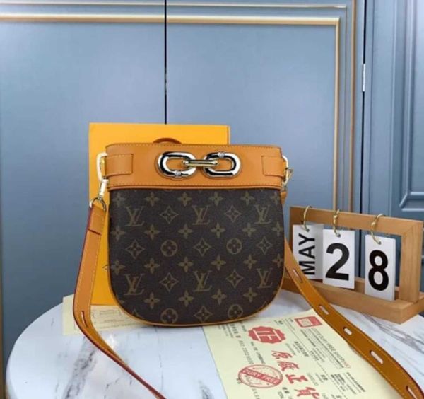 cross brand designer luxury ale m44686 early bags spring new arrivals catwalk women's bag totes handbags iconic handles shoulder body b
cross brand designer luxury ale m44686 early bags spring new arrivals catwalk women's bag totes handbags iconic handles shoulder body b