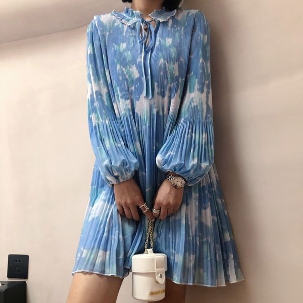 2021 new retro french romantic casual autumn , gradual blue style, loose and delicate fold to fold, women's lantern sleeves, style cg3e, Black;gray
2021 new retro french romantic casual autumn , gradual blue style, loose and delicate fold to fold, women's lantern sleeves, style cg3e, Black;gray