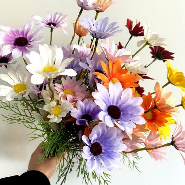 daisy artificial flowers silk autumn table decoration for wedding home room garden long branch fake flowers plant accessories
daisy artificial flowers silk autumn table decoration for wedding home room garden long branch fake flowers plant accessories