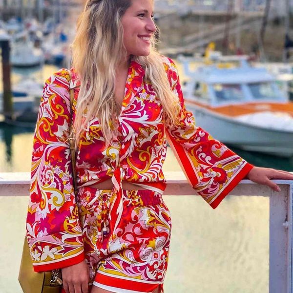 women's blouses & shirts fashion red floral print bow tie smock shirt casual summer blouse shorts 2 pieces female suit streetwear, White
women's blouses & shirts fashion red floral print bow tie smock shirt casual summer blouse shorts 2 pieces female suit streetwear, White
