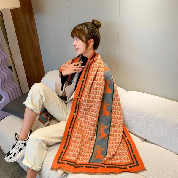 2021 winter fashion carriage jacquard imitation cashmere scarf women's air conditioning decorative shawl warm bib, Blue;gray
2021 winter fashion carriage jacquard imitation cashmere scarf women's air conditioning decorative shawl warm bib, Blue;gray