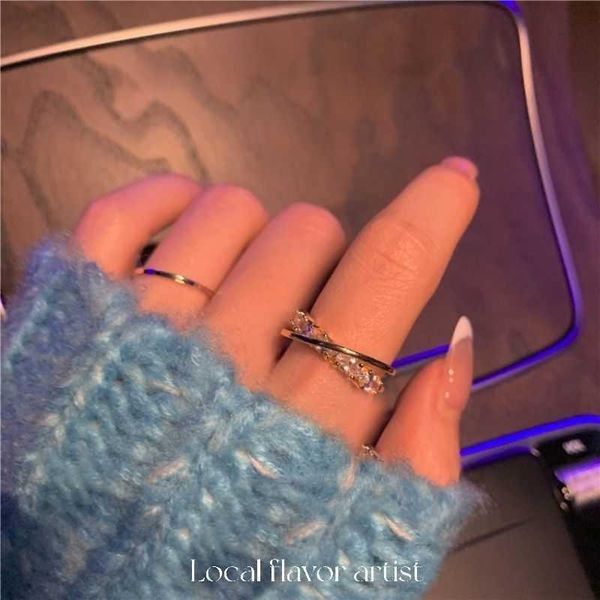 wedding rings high level light luxury zircon super flash ring for women's fashion, Slivery;golden
wedding rings high level light luxury zircon super flash ring for women's fashion, Slivery;golden