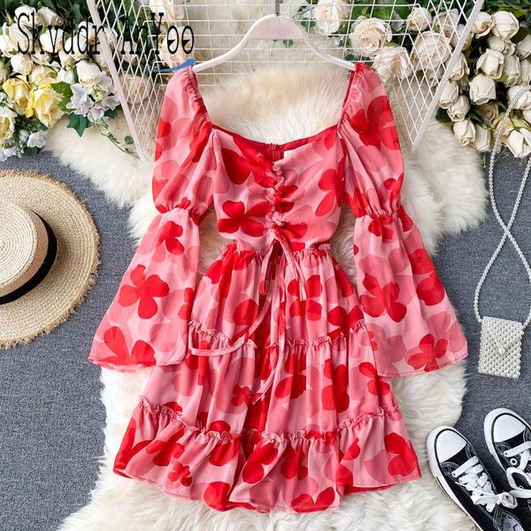 casual dresses 2021 autumn fashion woman party dress flared sleeves red printed elegant short hollow out cute a-line mini women, Black;gray
casual dresses 2021 autumn fashion woman party dress flared sleeves red printed elegant short hollow out cute a-line mini women, Black;gray