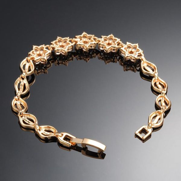 charm bracelets korean version bracelet for women 14k gold plated 8g 17cm copper fashion personality inlaid zircon wedding decoration jewelr, Golden;silver
charm bracelets korean version bracelet for women 14k gold plated 8g 17cm copper fashion personality inlaid zircon wedding decoration jewelr, Golden;silver