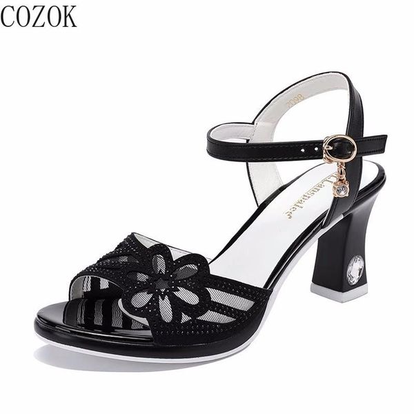mature women's sandals fashion all-match simple vamp rhinestones embellish the trend of outdoor classic high heel women's shoes, Black
mature women's sandals fashion all-match simple vamp rhinestones embellish the trend of outdoor classic high heel women's shoes, Black