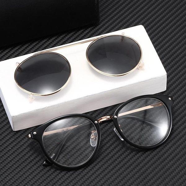 sunglasses metal round face driver men's and women's personality fashion, White;black
sunglasses metal round face driver men's and women's personality fashion, White;black