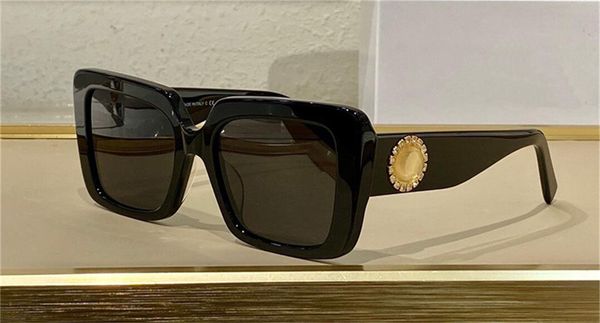 new fashion design sunglasses 4384 simple square frame with diamond crystal on the temples popular style outdoor uv400 eyewear, White;black
new fashion design sunglasses 4384 simple square frame with diamond crystal on the temples popular style outdoor uv400 eyewear, White;black