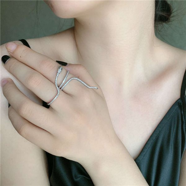 hbp fashion ins wind micro zircon inlaid with flash drill, snake shaped ring, middle and index finger, Silver
hbp fashion ins wind micro zircon inlaid with flash drill, snake shaped ring, middle and index finger, Silver