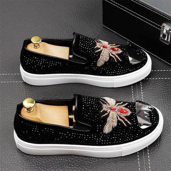 new luxury dandelion spikes flat leather shoes fashion men embroidery bees loafer dress smoking slipper casual, Black
new luxury dandelion spikes flat leather shoes fashion men embroidery bees loafer dress smoking slipper casual, Black